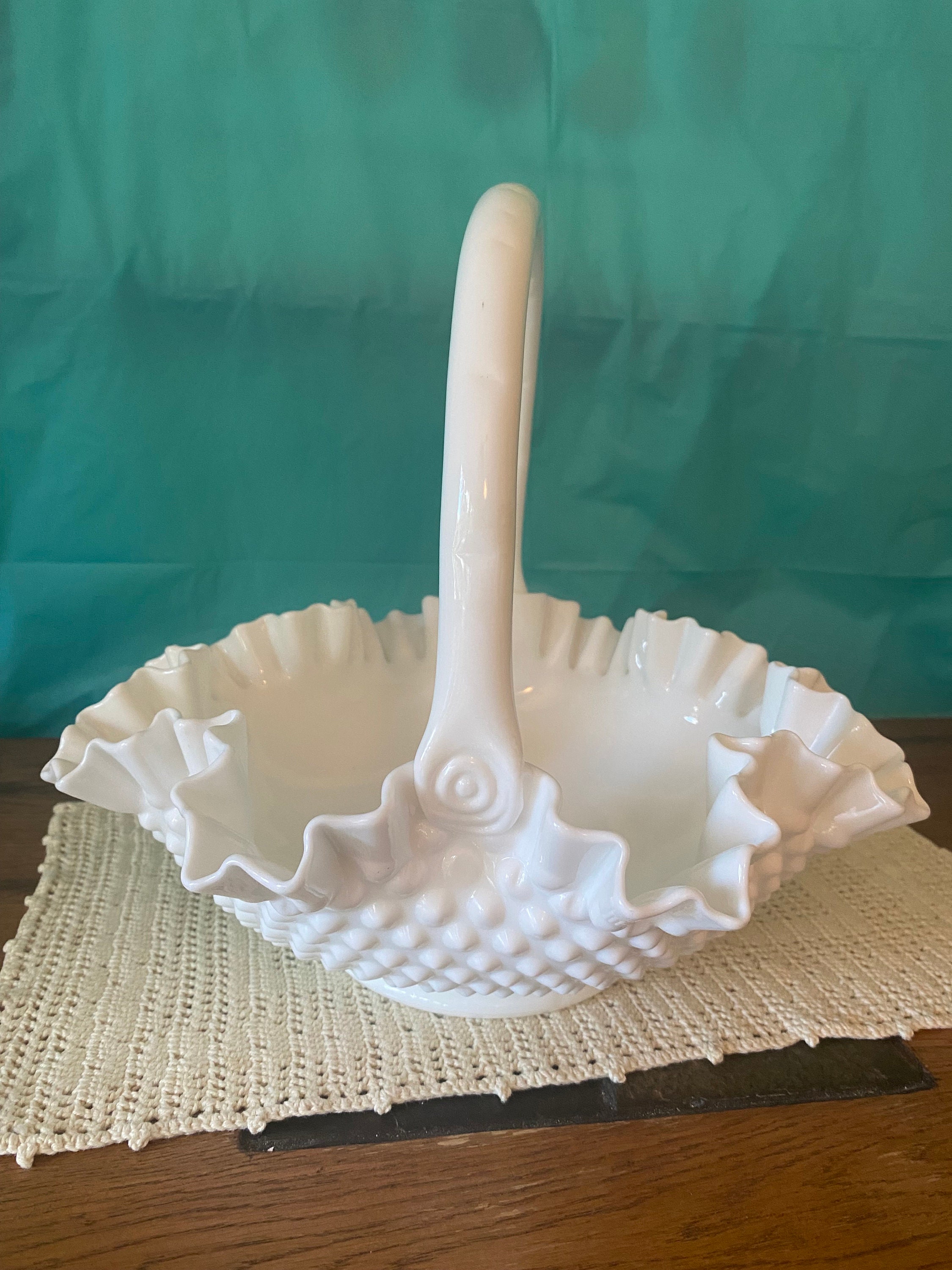 赤と白　HOBNEIL BRIDES BASKET VASE 赤と白HOBNEIL BRIDES BASKET VASE