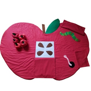 Story mat - The apple in all its forms - Reading mat