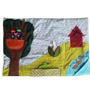 Carpet with stories and nursery rhymes - Theme of spring, garden