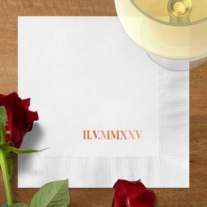 Tovaglioli con numeri romani, carta regalo stampata, tovaglioli con data, bomboniere per anniversario, tovaglioli stampati personalizzati, tovaglioli con numeri romani per matrimonio