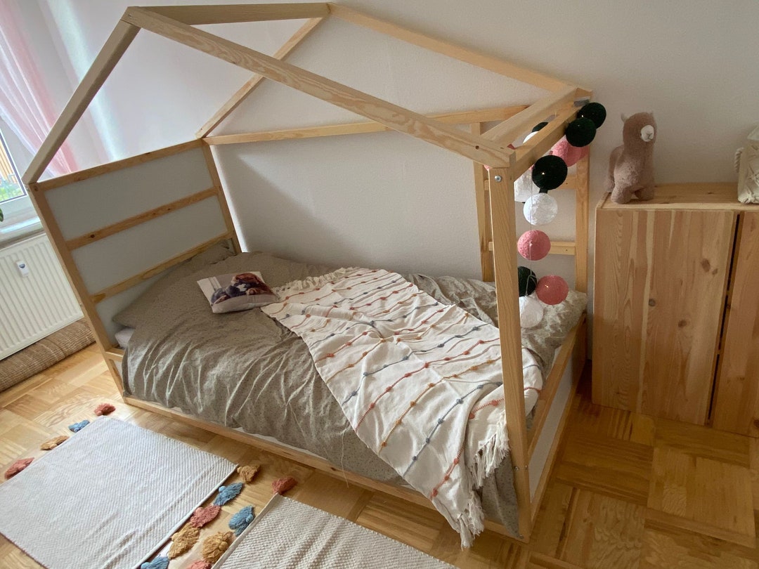 Cot Kura Roof for House Bed, Kura Roof Frame Made of Wood, Roof Truss