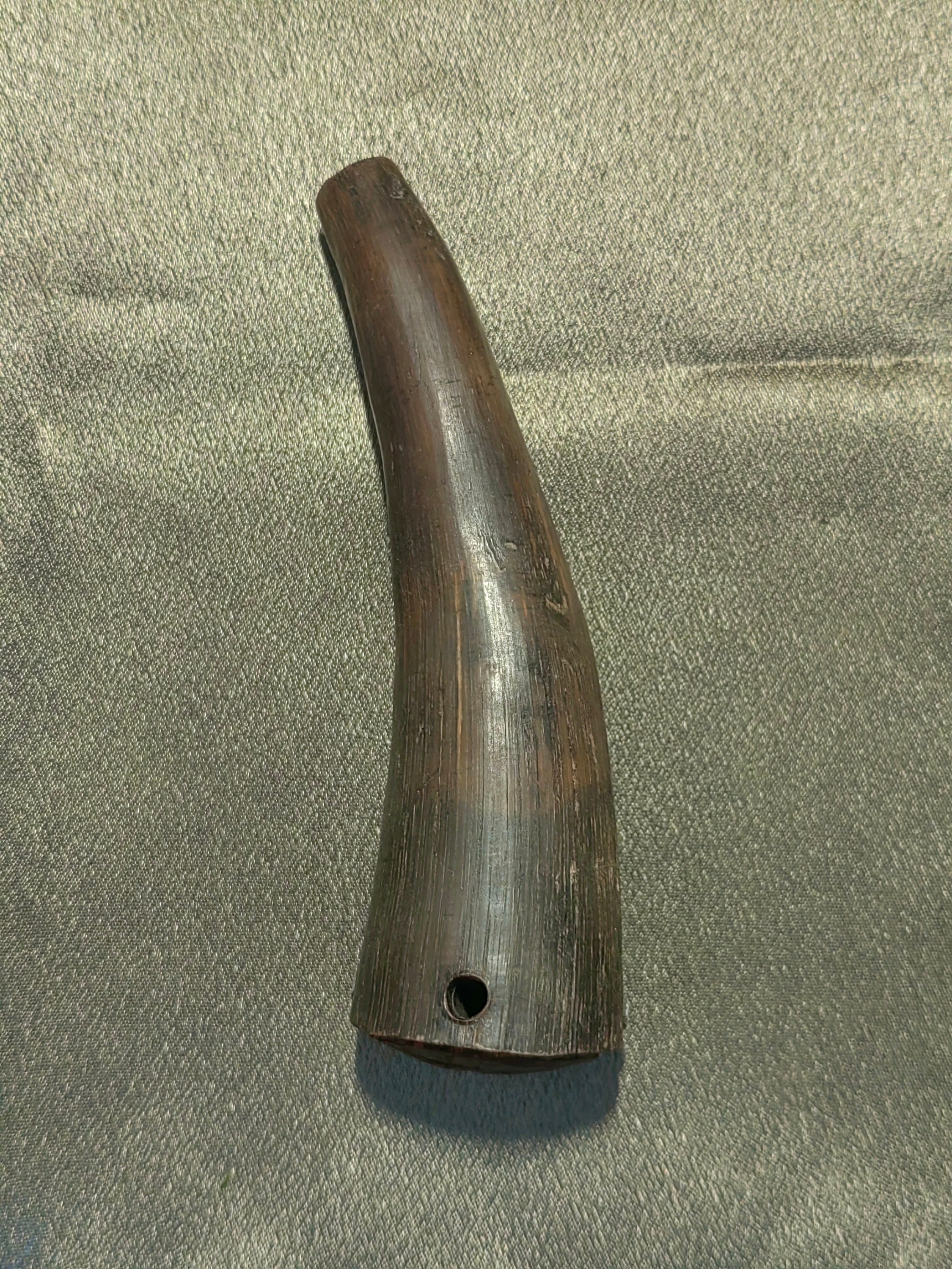 Tibetan Hunter Tools Yak Horn Powder