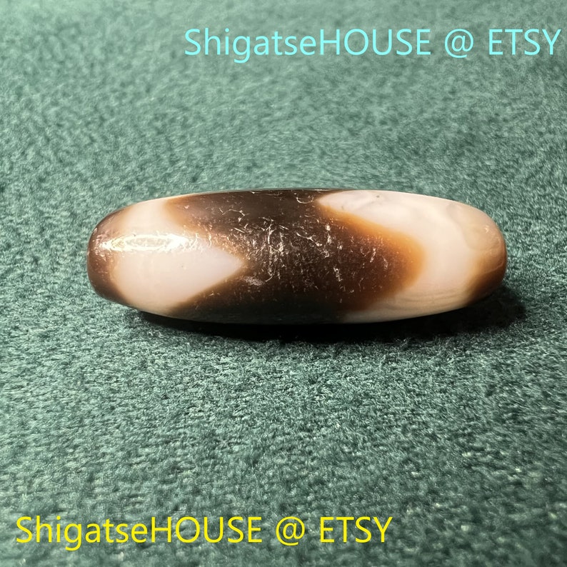Antique Long Tiger-Tooth Tasso Dzi Bead, Wave-Pattern Bead, Tibetan Chung, Utmost Pure Agate, Tibetan shops Buddhist Pray Beads, Heaven's Pearl