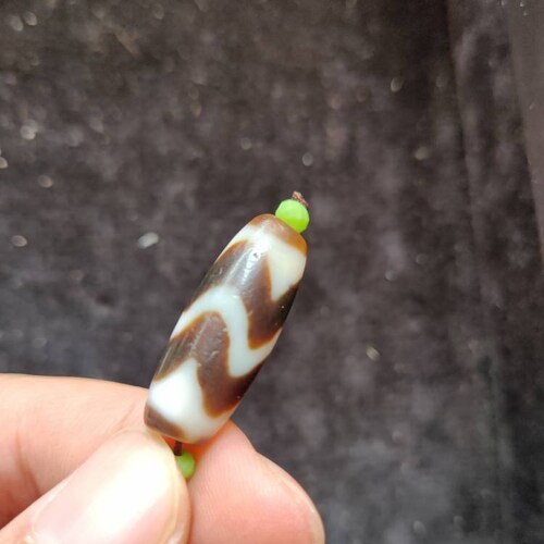 Antique Double Tiger-Tooth Tasso Dzi Bead, Tibetan Chung, Utmost shops Pure Agate, Tibetan Buddhist Pray Beads, Heaven's Pearl, Himalayan