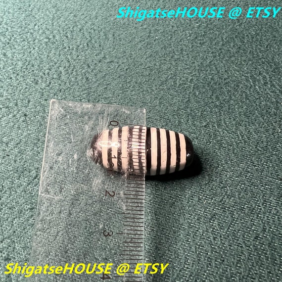 Original Barel Type Nepali Multiple Stripes Dzi Bead Gem Original barel type nepali multiple stripes dzi bead gem