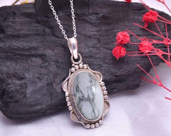 Witte buffel turkoois howliet ketting sterlingzilveren hanger zuidwestelijke boho inheemse stijl edelsteen sieraden