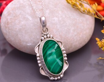 Malachiet edelsteen ketting in sterlingzilver, ambachtelijke hanger sieraden cadeau voor vrouw, elegante ketting