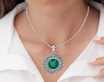 Malachiet edelsteen ketting in sterlingzilver, ambachtelijke hanger sieraden cadeau voor vrouw, elegante ketting