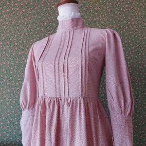 LAURA ASHLEY 70s vintage cottagecore prairie dress with floral print EUR38