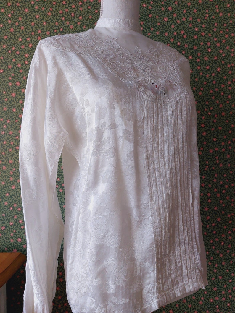 1970s French vintage victorian revival high-neck blouse zdjęcie 4