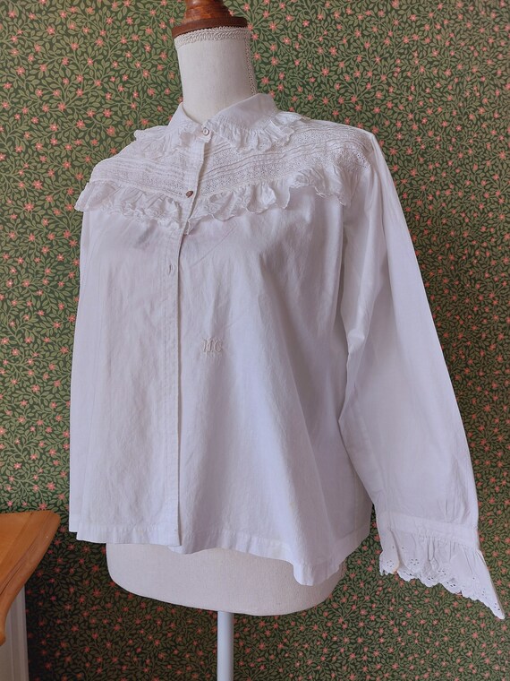 1900s antique French shirt with embroideries and … - image 6