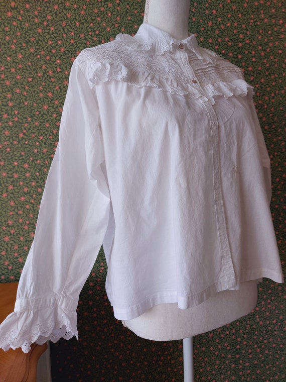 1900s antique French shirt with embroideries and … - image 3