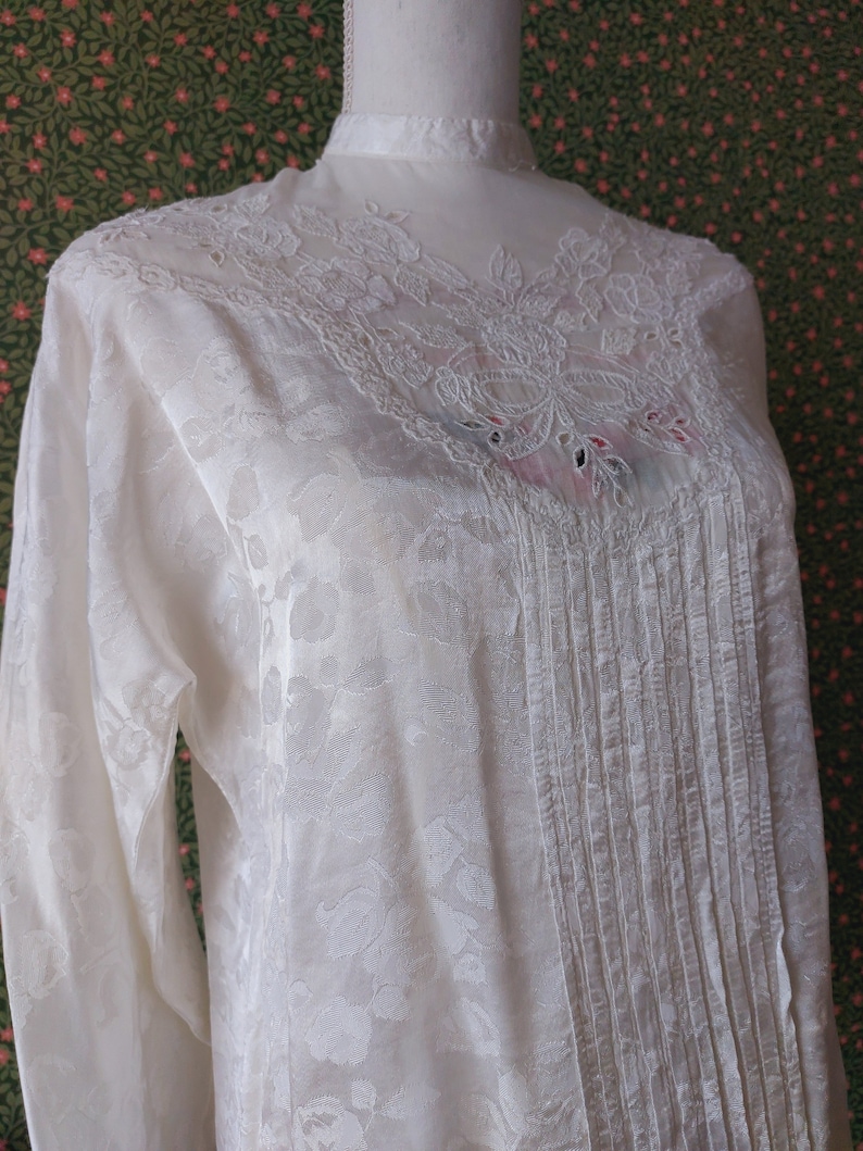 1970s French vintage victorian revival high-neck blouse zdjęcie 9