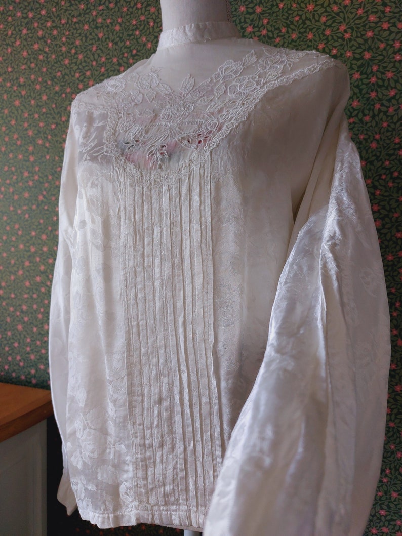 1970s French vintage victorian revival high-neck blouse zdjęcie 5