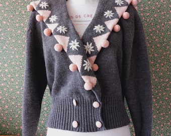 VINTAGE EMBROIDERED CARDIGAN 1980s trachten Austrian knit size Medium