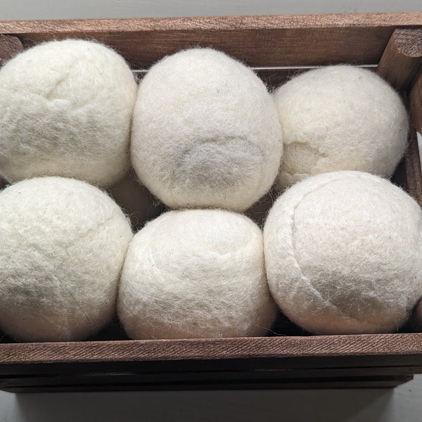 Hand made dryer balls. Be clear this is a single dryer balls