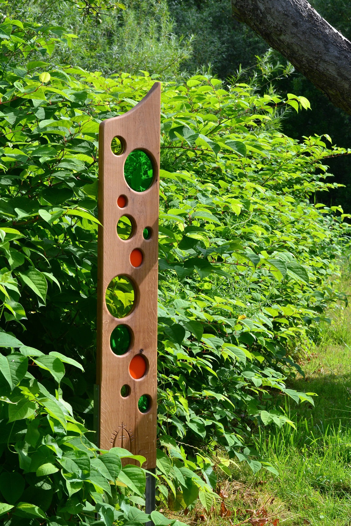 Gartenstele aus Holz, Gartenskulptur aus Holz, Gartendeko aus Holz