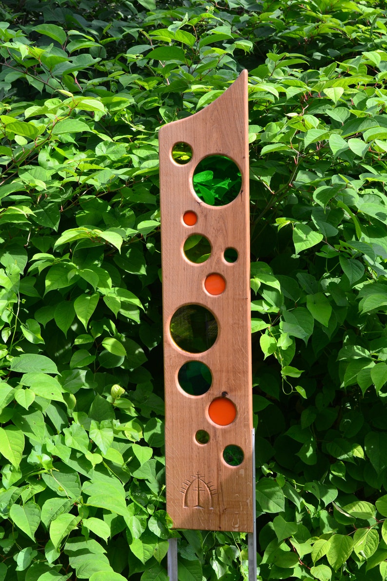 Gartenstele aus Holz, Gartenskulptur aus Holz, Gartendeko aus Holz