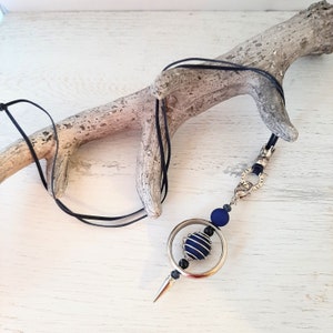 Long chain, interchangeable stick pendant with leather strap, interchangeable jewelry, interchangeable pendant, dark blue + silver
