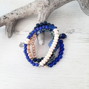 Pearl bracelet, charm bracelet, set of 4 pieces, boho, Ibiza, hippie style, royal blue + dark blue + champagne + silver