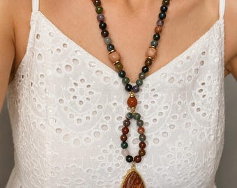 Collar largo con colgante de ágata hecho a mano, ideal para el verano. Regalo de cumpleaños con piedra natural para mujer.