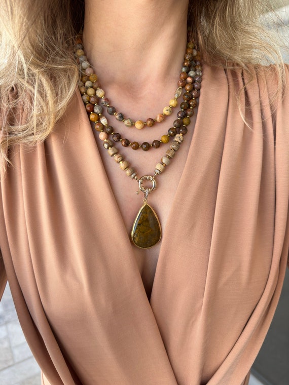 Agate statement necklace sale