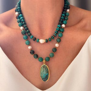 Natürlicher Jaspis-Türkis und Perlenkette, einzigartiger Edelstein-Halsreif, handgemachter Perlen-Goldschmuck, Geschenk für sie