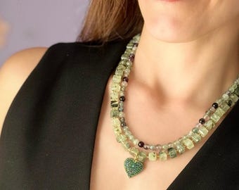 Collar de prehnita: Joyería elegante hecha a mano con piedras preciosas para mujer, pendientes colgantes en forma de corazón, joyería verde natural, regalos de Navidad
