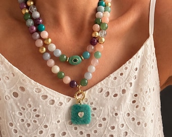 Collar llamativo con piedras preciosas variadas, colgante de amazonita para mujer, regalo de verano hecho a mano para ella.