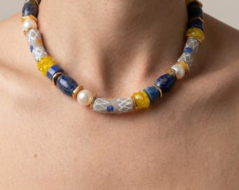 Joyería de verano con perlas y piedras preciosas para mujer, gargantilla llamativa hecha a mano, collar de cuentas de vidrio de Ghana con lapislázuli para regalo.