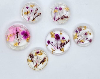 10x Stunning Handmade Resin Buttons with real flowers A beautiful Addition to Your Crafts