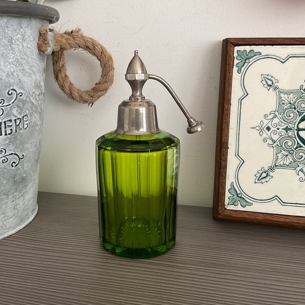 Superbe bouteille de parfum en verre vert avocat français, atomiseur vintage, bouteille de parfum en cristal