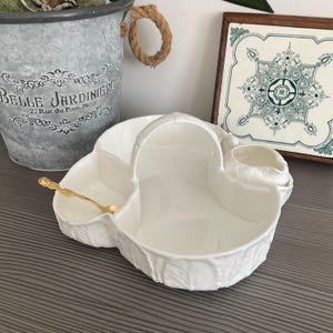 Wedgwood Countryware Erdbeerkorb und Sahnekännchen, Embossed Bone China Bild 3