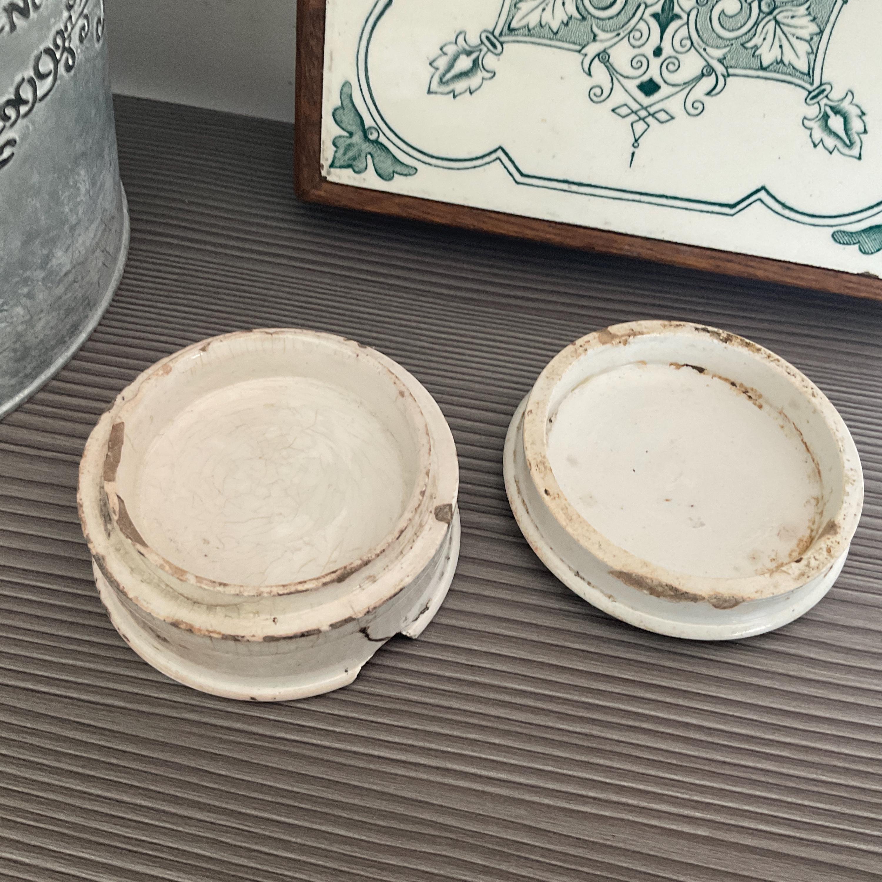 アンティークチェリーの歯磨き粉容器：ビクトリア朝の転写陶器の広告