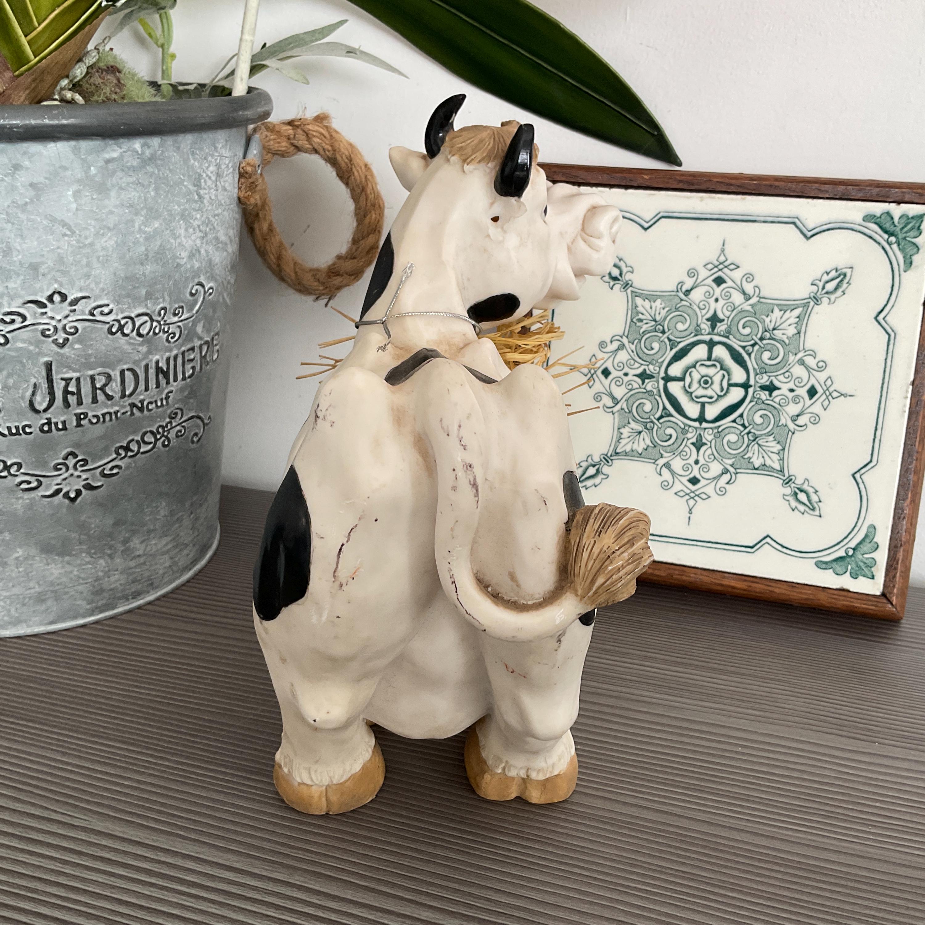 ヴィンテージ樹脂製牛の置物：気まぐれな農家風インテリア - Etsy 日本