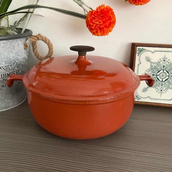 Vintage Le Creuset Enzo Mari ‘La Mama’ Collection French Cast Iron Dutch Oven Burnt Orange Round  Lidded Cook Pot