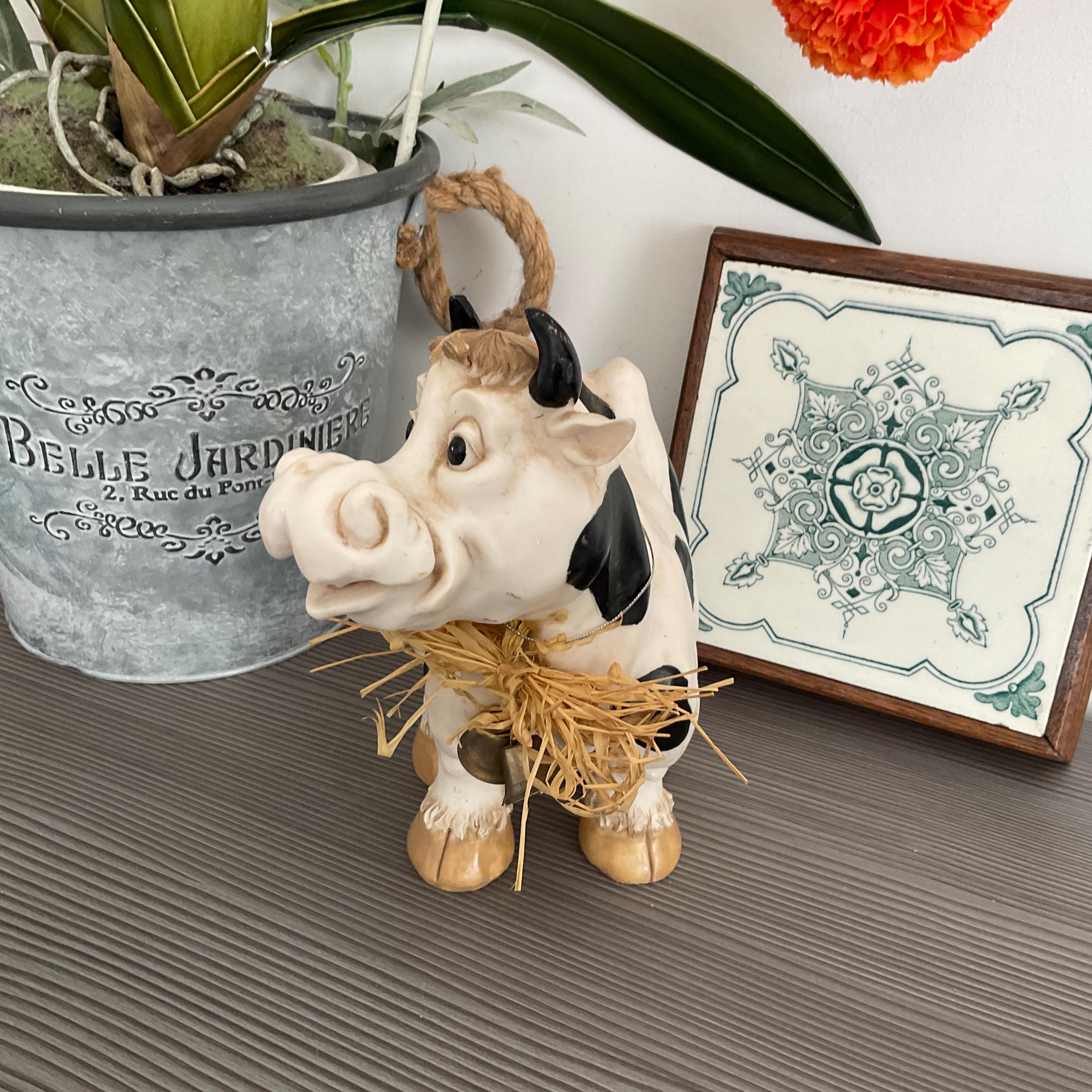 ヴィンテージ樹脂製牛の置物：気まぐれな農家風インテリア - Etsy 日本