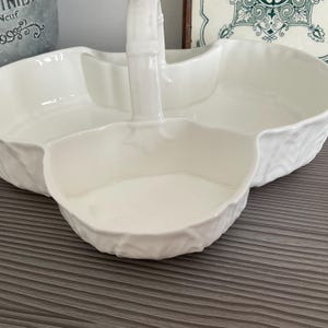 Wedgwood Countryware Erdbeerkorb und Sahnekännchen, Embossed Bone China Bild 8