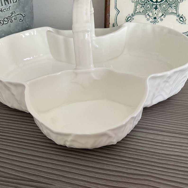 Wedgwood Countryware Erdbeerkorb und Sahnekännchen, Embossed Bone China Bild 8