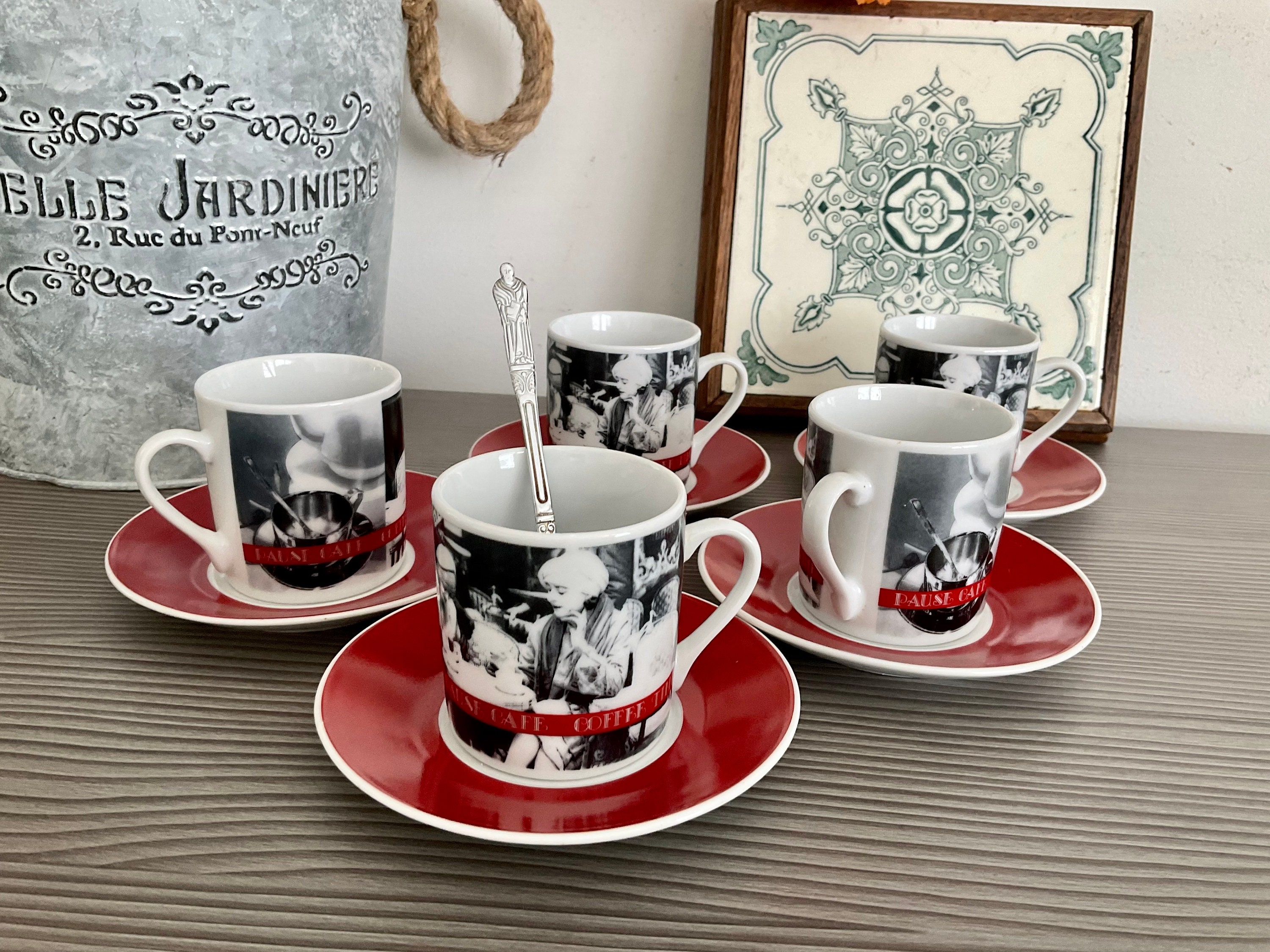 Service à Expresso SILEA – 6 Tasses + 6 Soucoupes – Multicolore – Occasion En Très Bel état