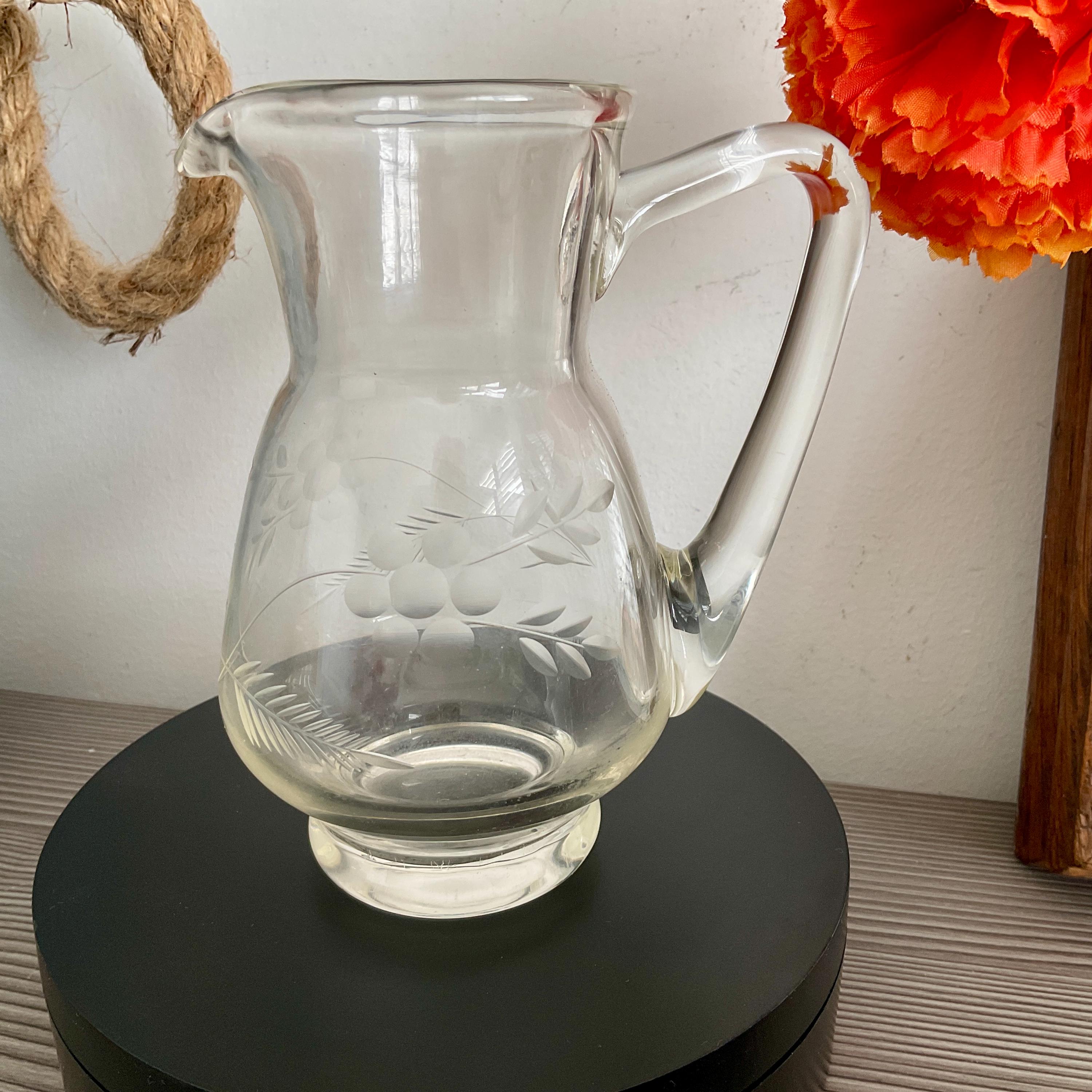 スイートな透明ガラスのエッチングクリーマー、小さなガラスの水差し