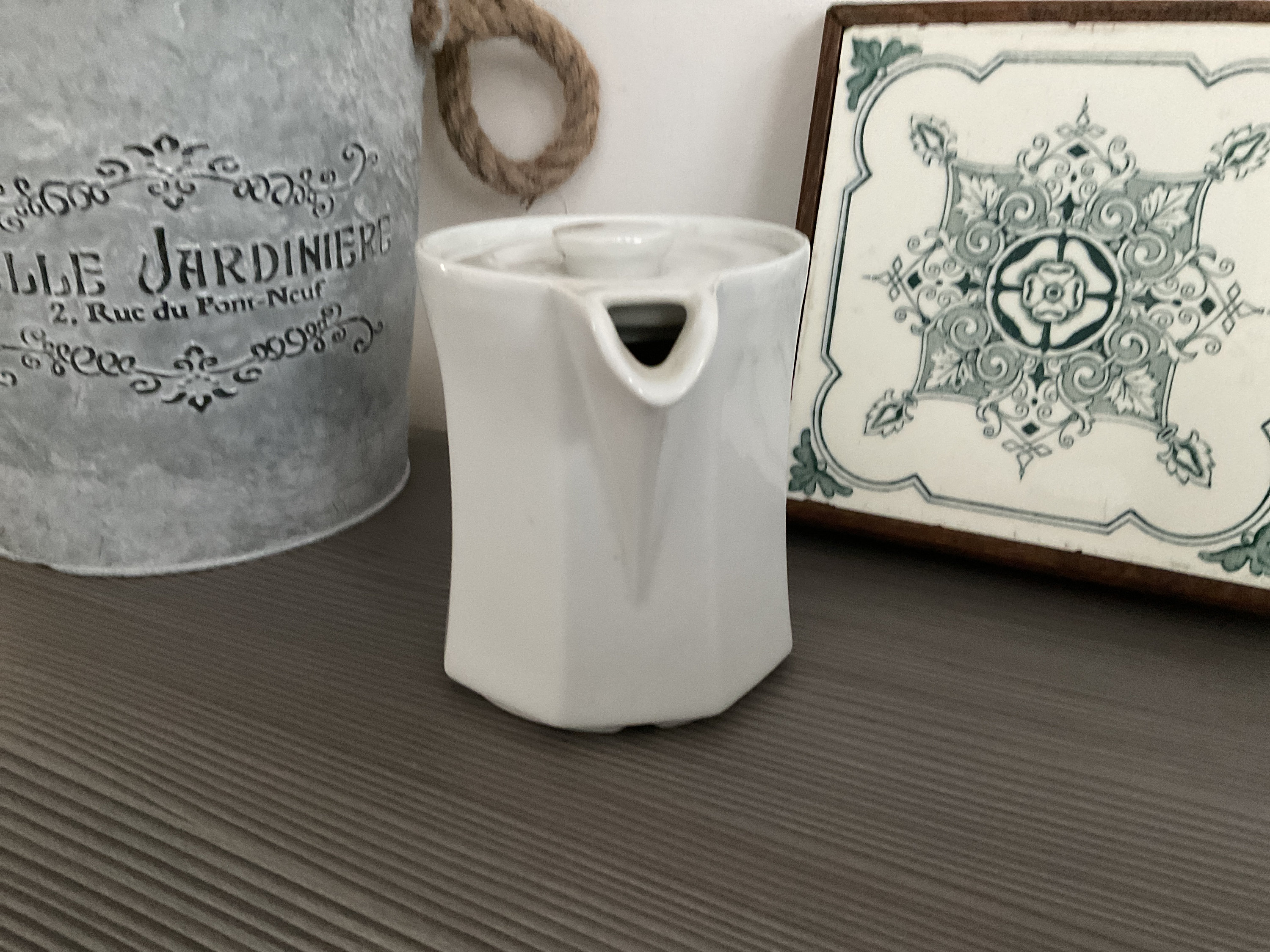 ヴィンテージ フランス製 APILCO セラミックティーポット：ホワイト