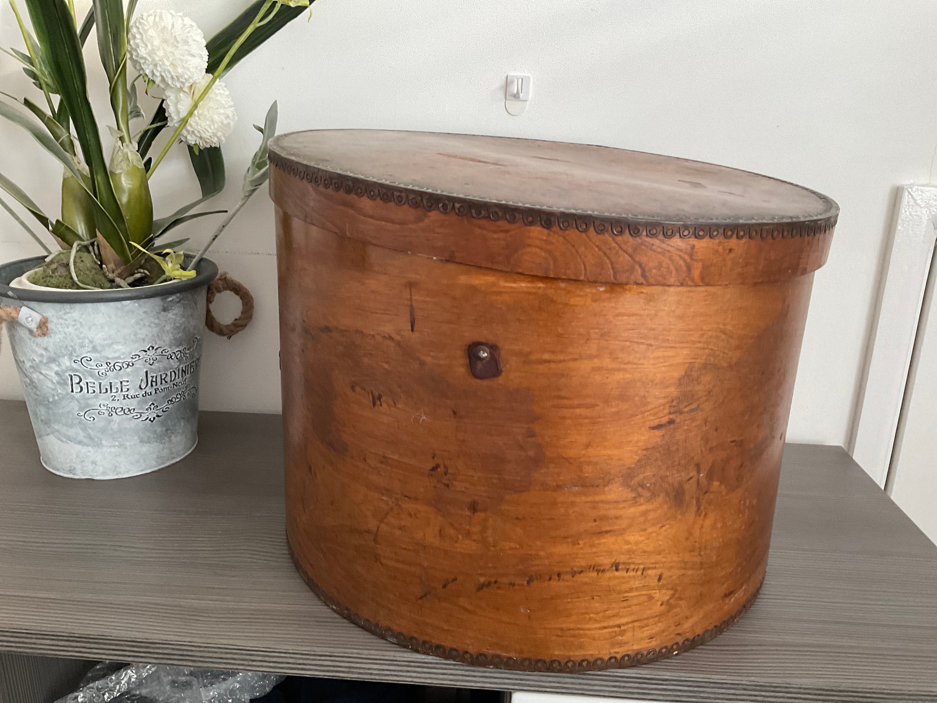 Pin on Vintage wooden hatbox with two vintage hats