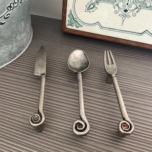 Vintage SIRO Big Bang Pewter Cabinet Pull, Stylish Cutlery Drawer/Door Handles, Antique Pewter