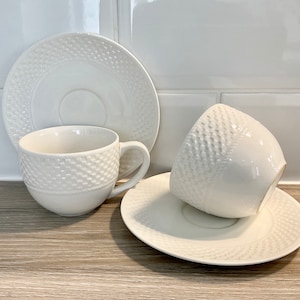 2 x Italian Designed Gloss White Embossed Cups and Saucers, Basketweave Design, Royal Collection