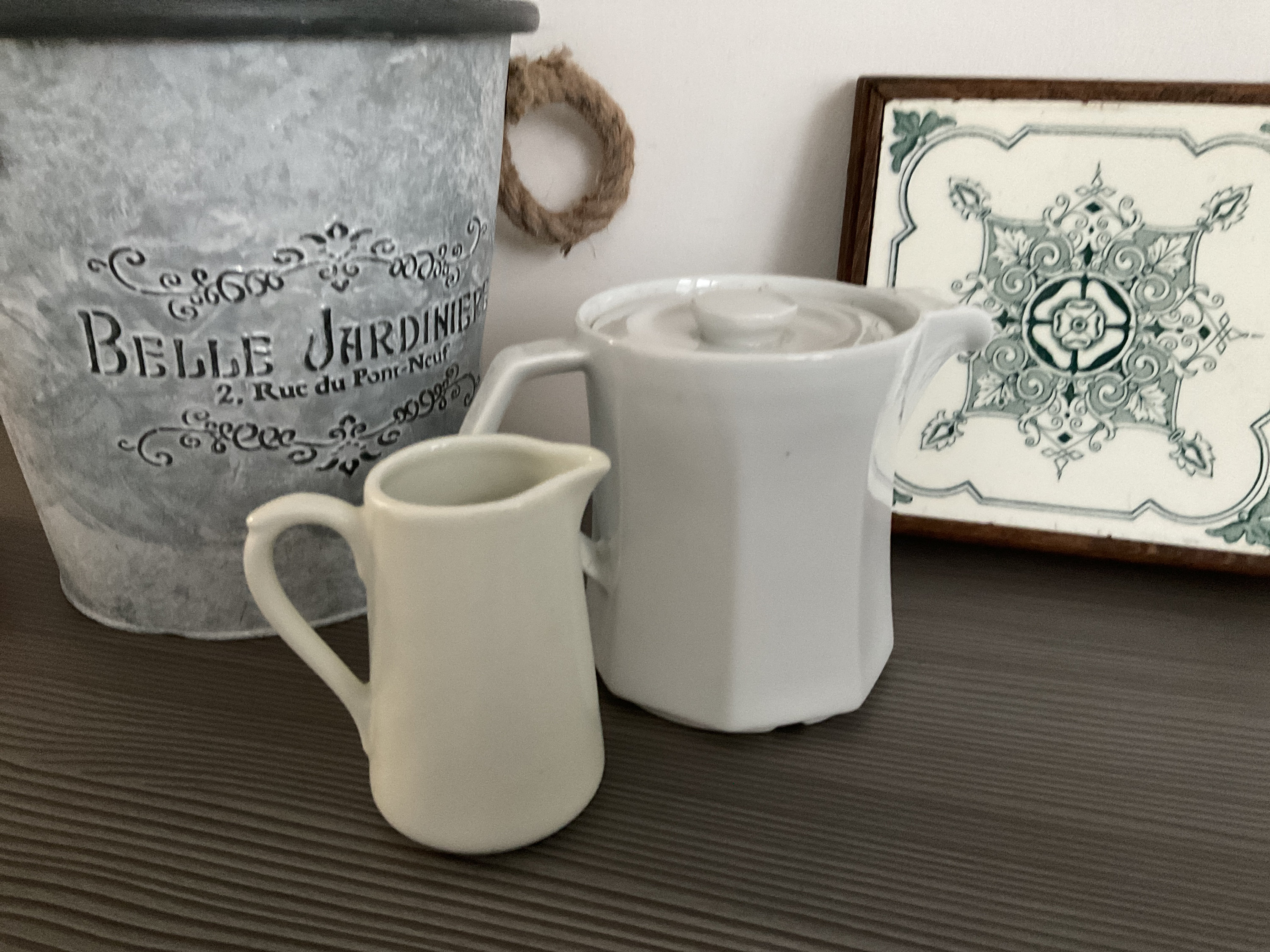 ヴィンテージ フランス製 APILCO セラミックティーポット：ホワイト