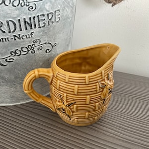 Charmante Bijen creamer, bijenkorf kruik, keramische melkkan gemaakt in Japan