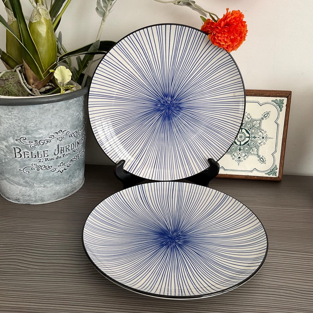 Vintage Villa D’este TIVOLI Dinner Plates: Blue and White Modern Design ...