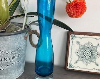 Türkisblaue Kunst Glasvase: Großes, elegantes Herzstück