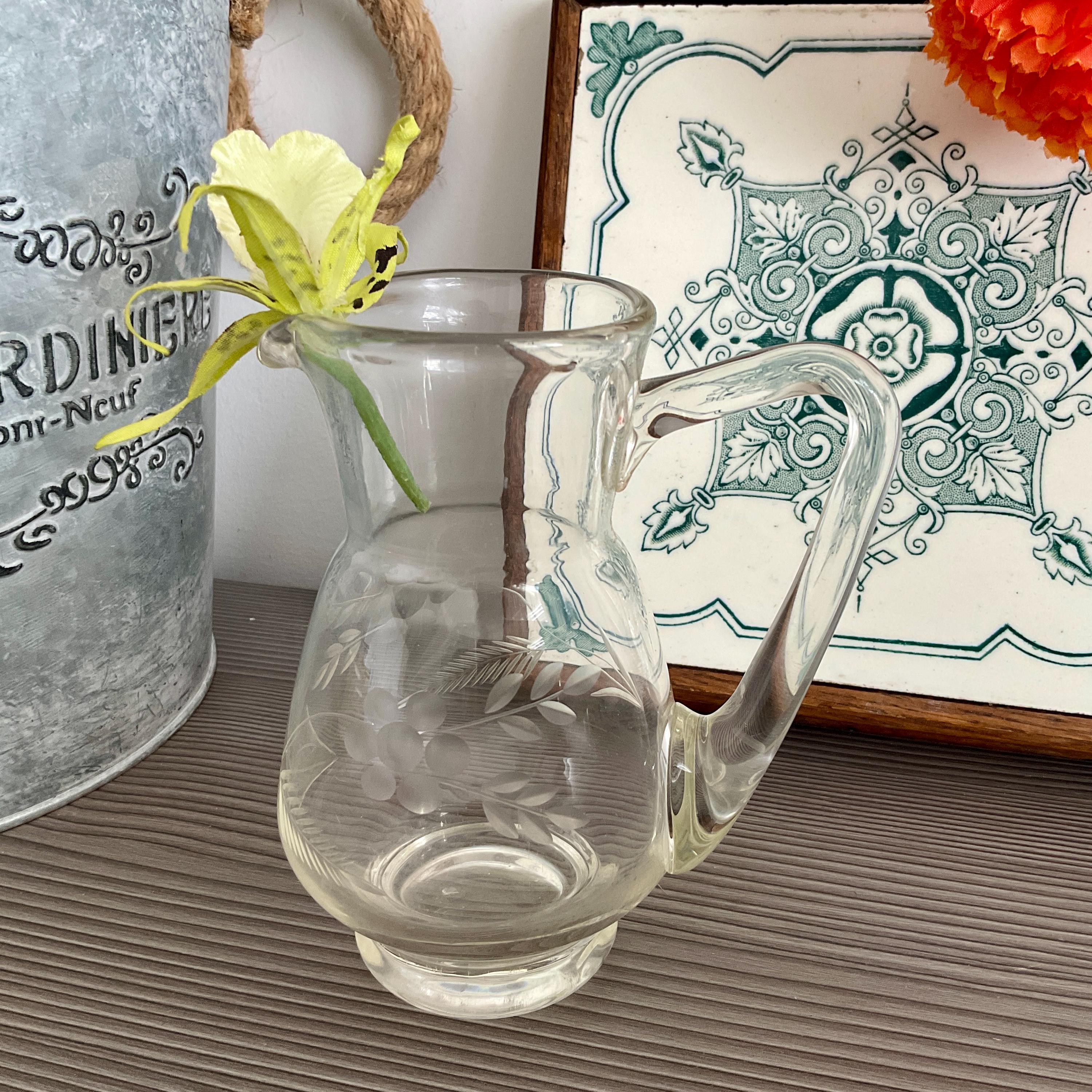 スイートな透明ガラスのエッチングクリーマー、小さなガラスの水差し
